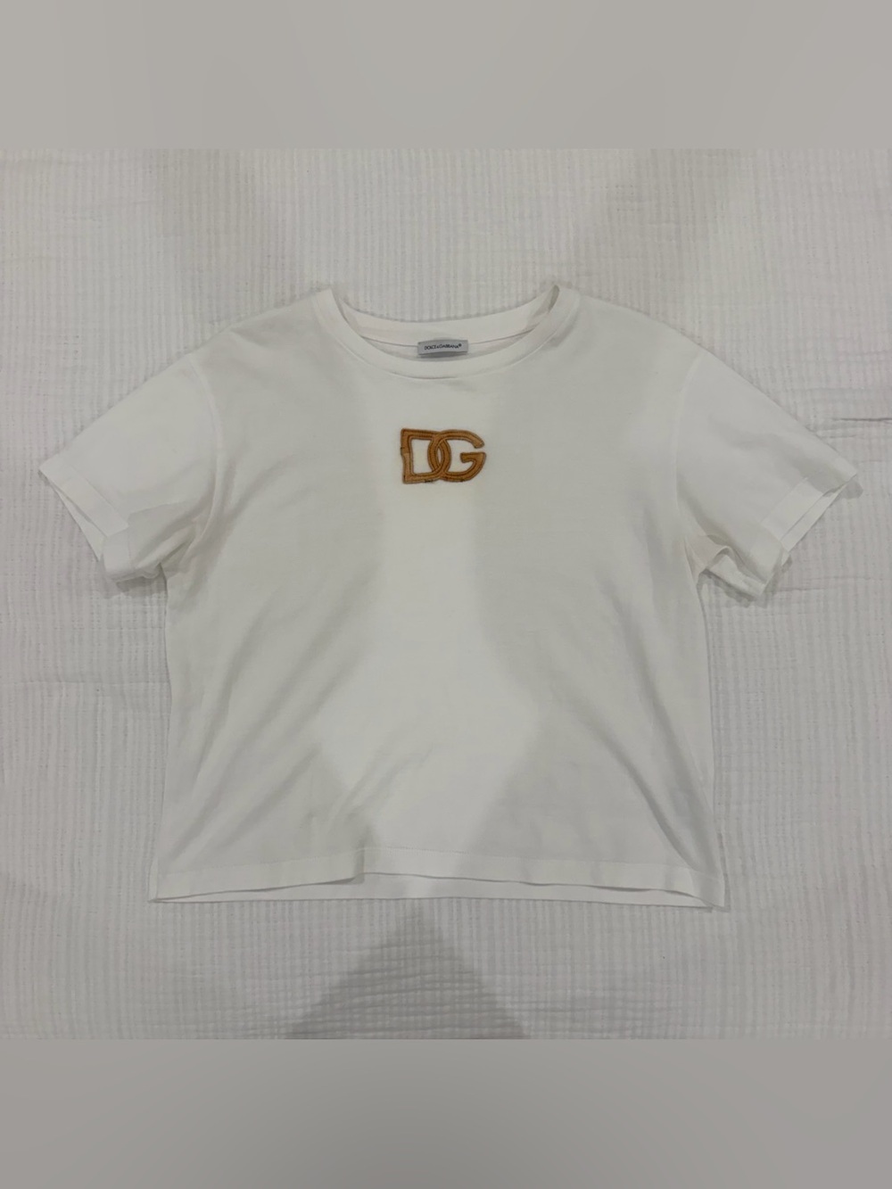 dolce & gabbana dg embroidered logo cropped t-shirt